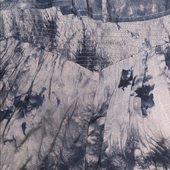 ARMY GREEN STRAPLESS ROMPER - Picture 2 of 3